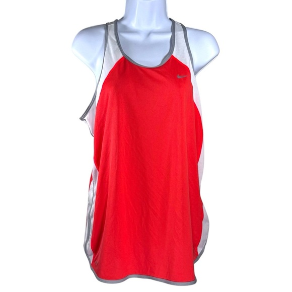 Nike Tops - NWOT Women’s Nike Dry Fit Muscle Shirt Size XL